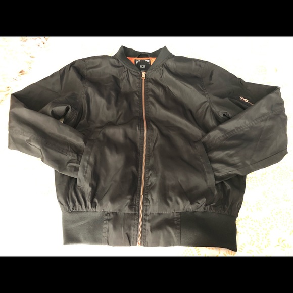 FOREVER 21 BLACK bomber jacket - Picture 6 of 9